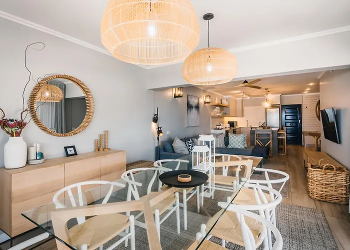 33 Perissa, Santorini, Ballito