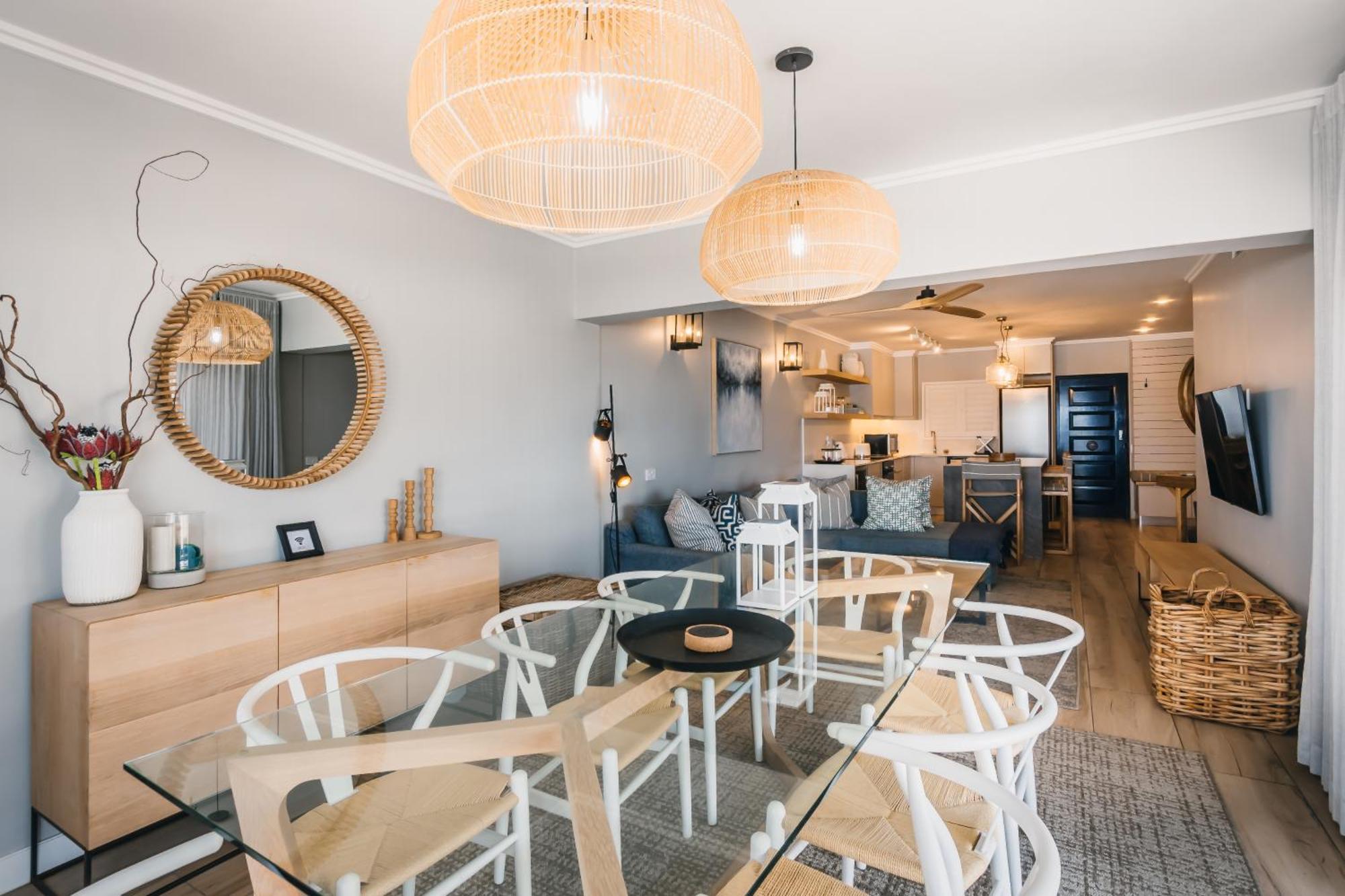 33 Perissa, Santorini, * Ballito